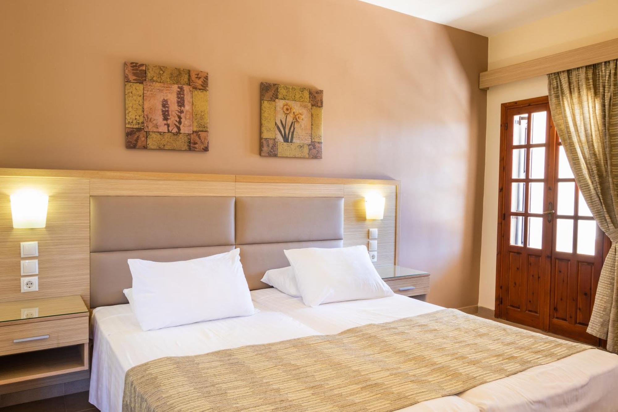 Aphrodite Luxury Studios & Apartments Karpathos Exteriér fotografie